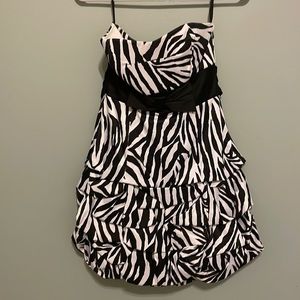 Ruby Rox strapless formal dress. Size 3